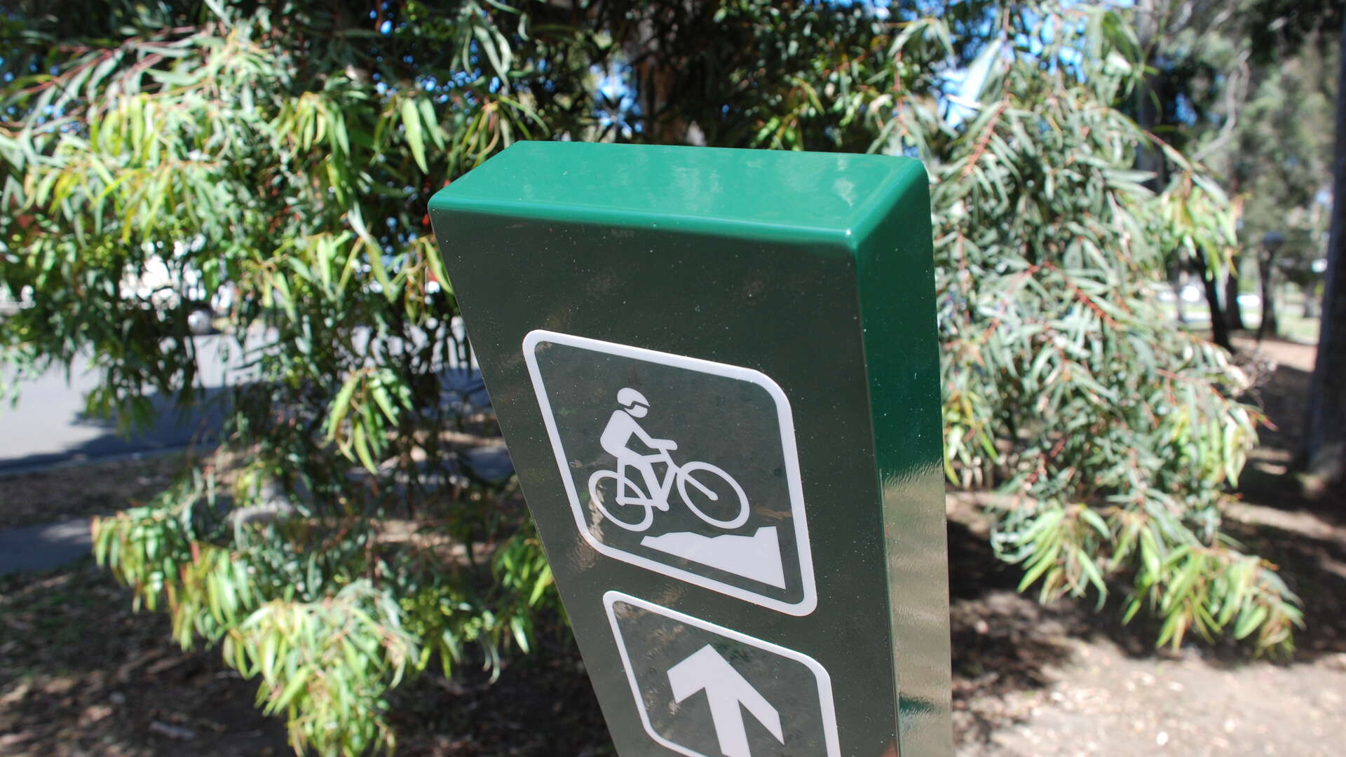 Parks Victoria totem sign