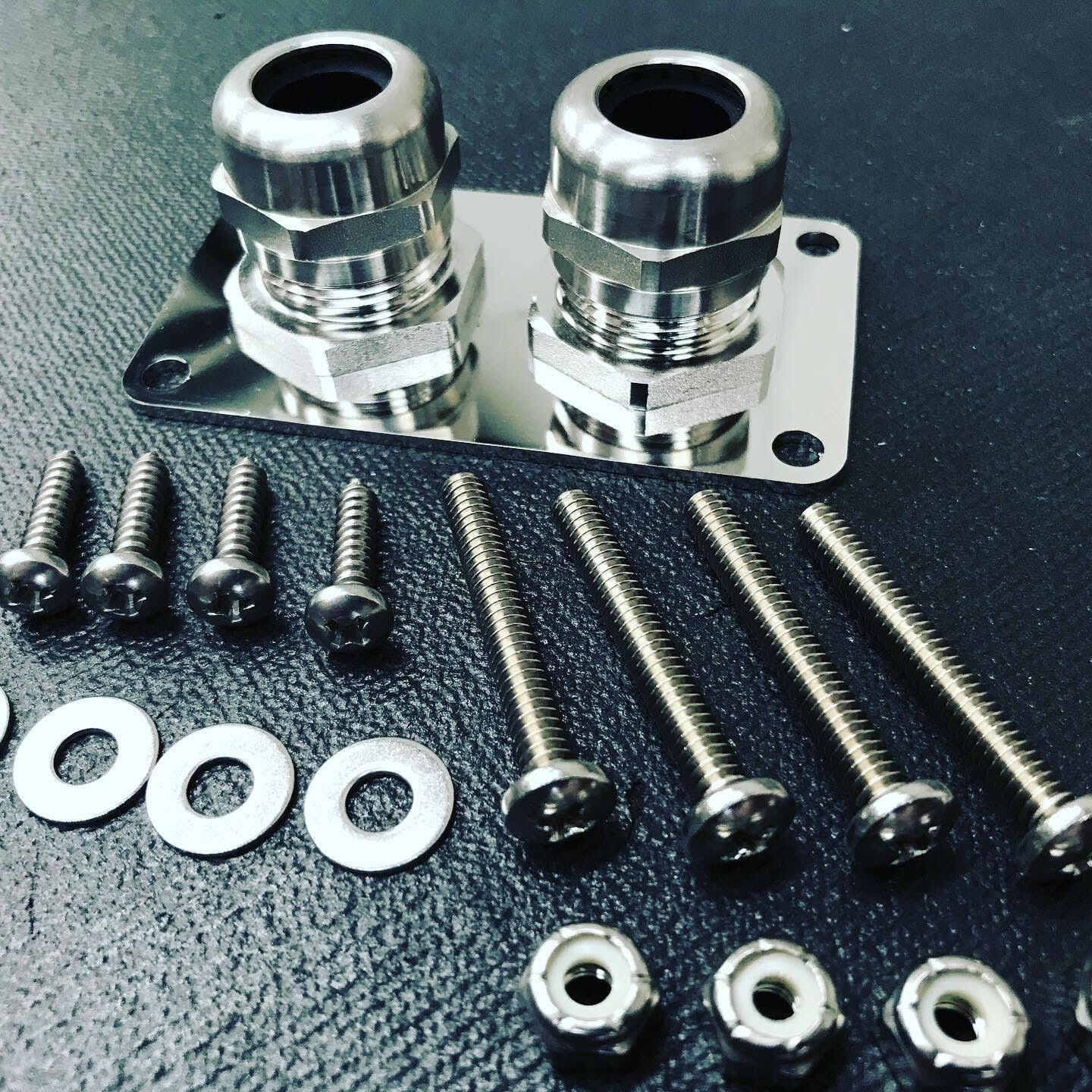 GB316 Gland Plate for mounting Lone Star Winch cables to the Deck