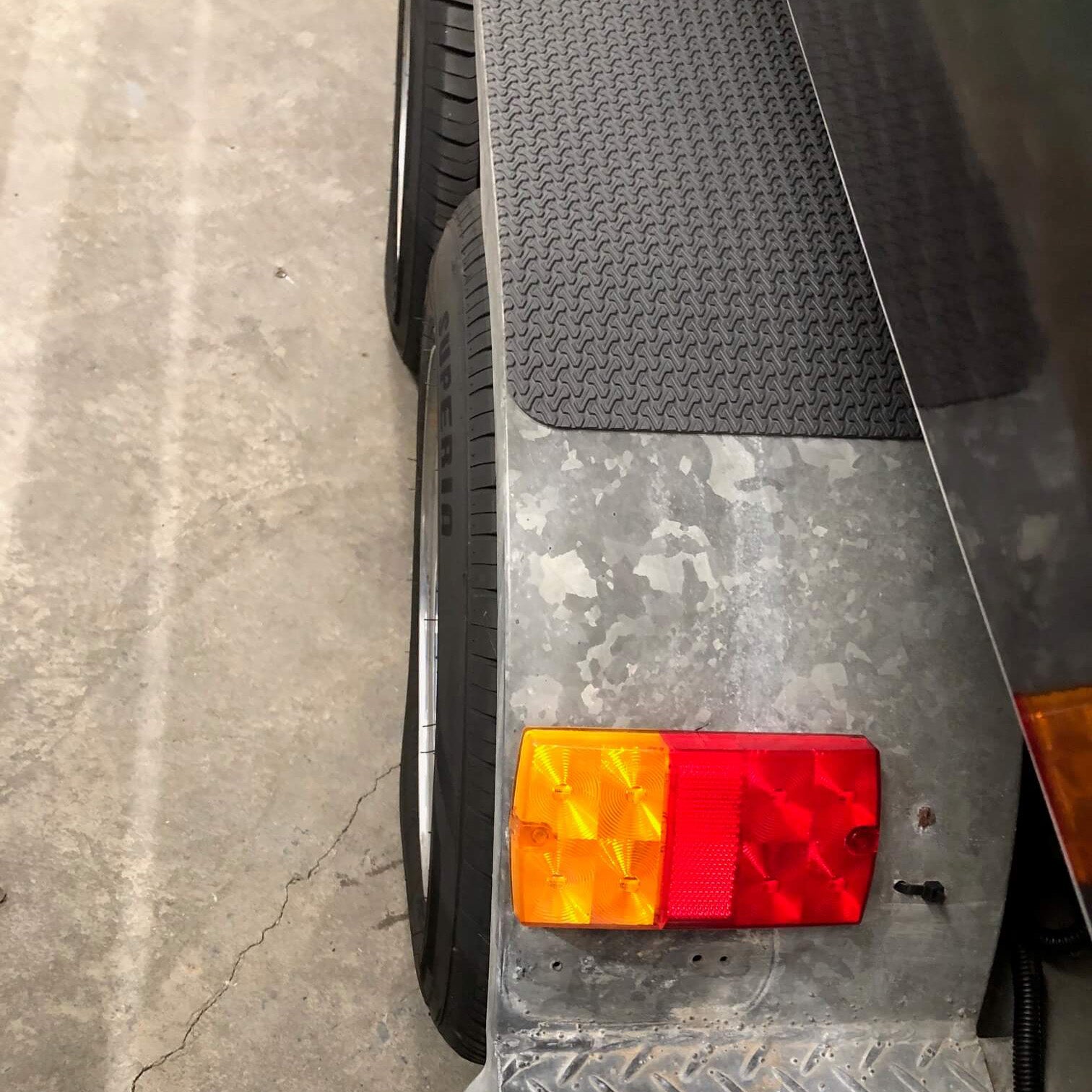 Medium Z Tread Pads: 310mm x 160mm