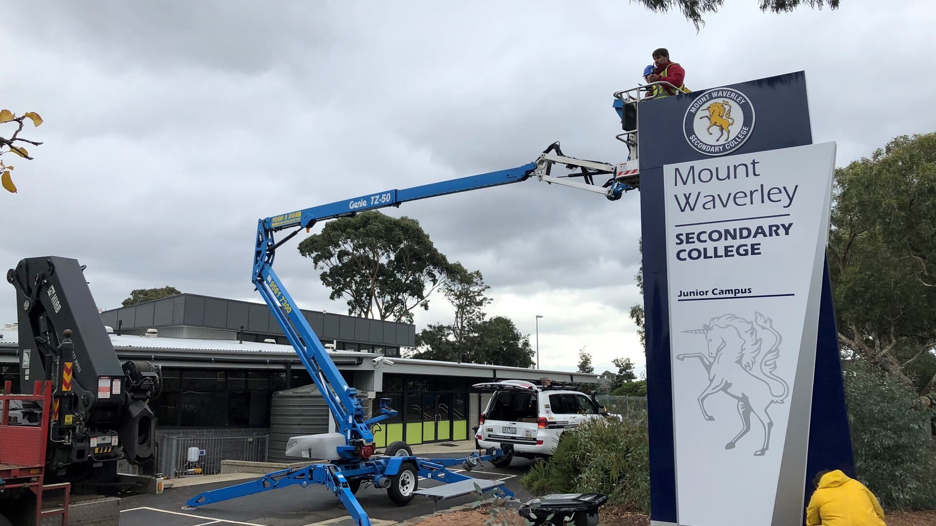 installing a pylon sign with a cherry picker at Mount Waverley Secondary College